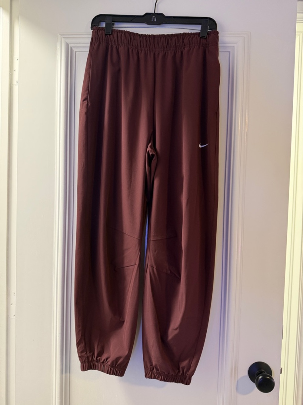 Nike Kids Burgundy Jogger Sweatpants with White Swoosh